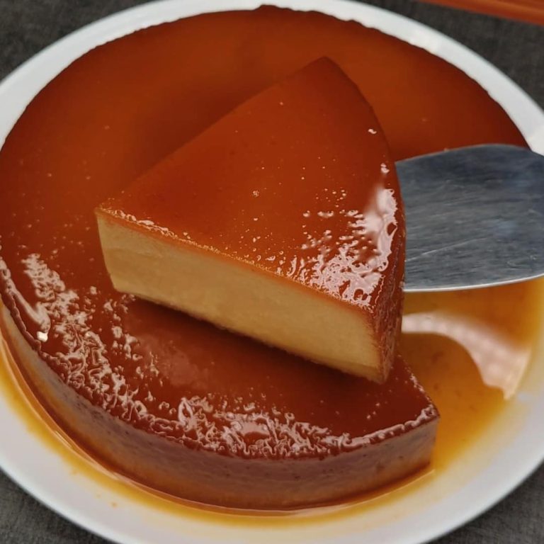 Flan domowy z biszkoptami Maria