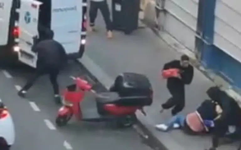 „Idę jak rakieta z gaśnicą”: historia Nabila, który grał podczas próby porwania w Paryżu